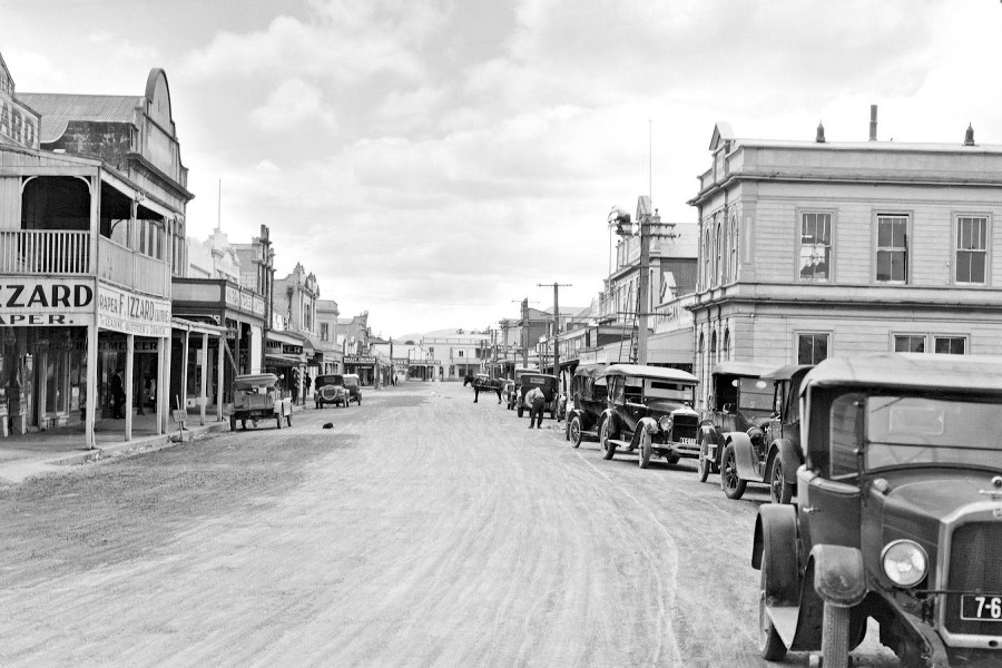 Dargaville street scene, 1920s by the Northwood Brothers, New Zealand @michaelconfoy