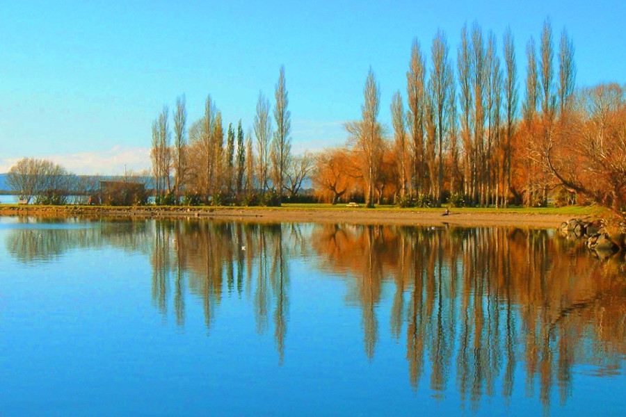 Lake Waihola, New Zealand @Mr Thinktank