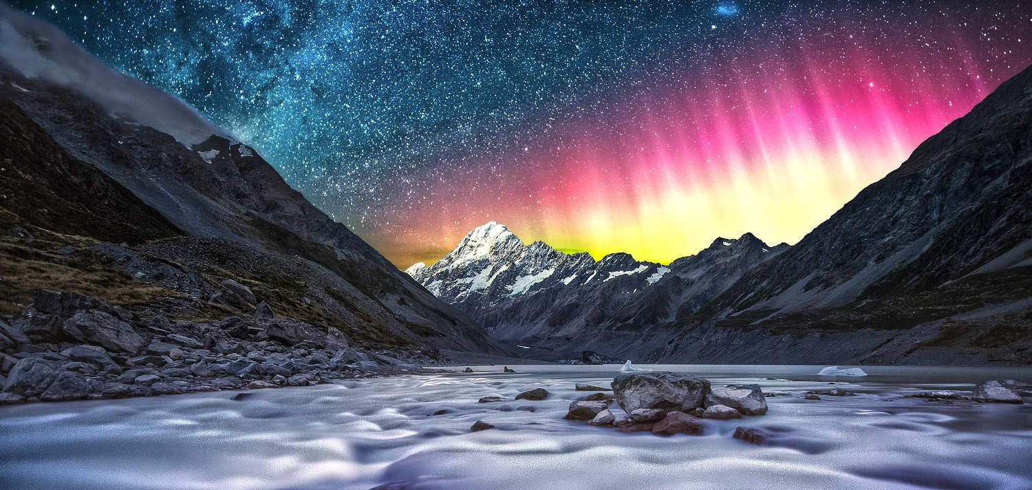 Mt Cook in Hooker Valley with Aurora Australis, New Zealand
