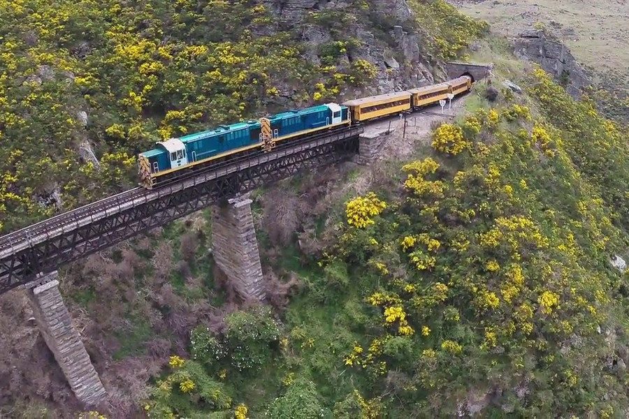 Taieri Gorge Heritage Railway, New Zealand @Alchetron