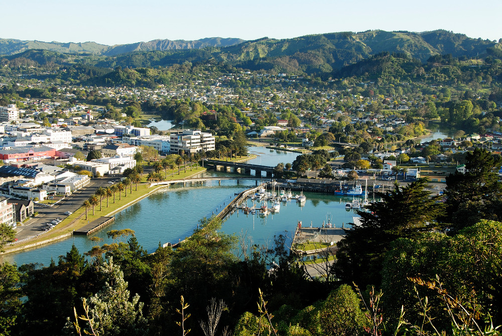Gisborne inner harbour seen from Titirangi Kaiti Hill, New Zealand @Kerry Fox