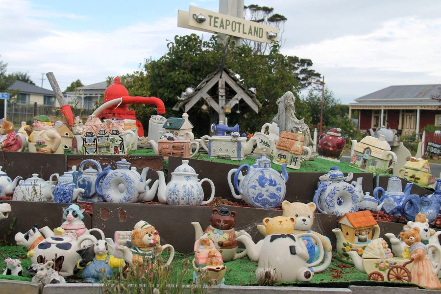 Teapot Land at Owaka, New Zealand @Stuff