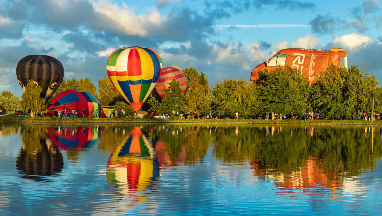 Hot air balloons at Henley Lake, Masterton, New Zealand