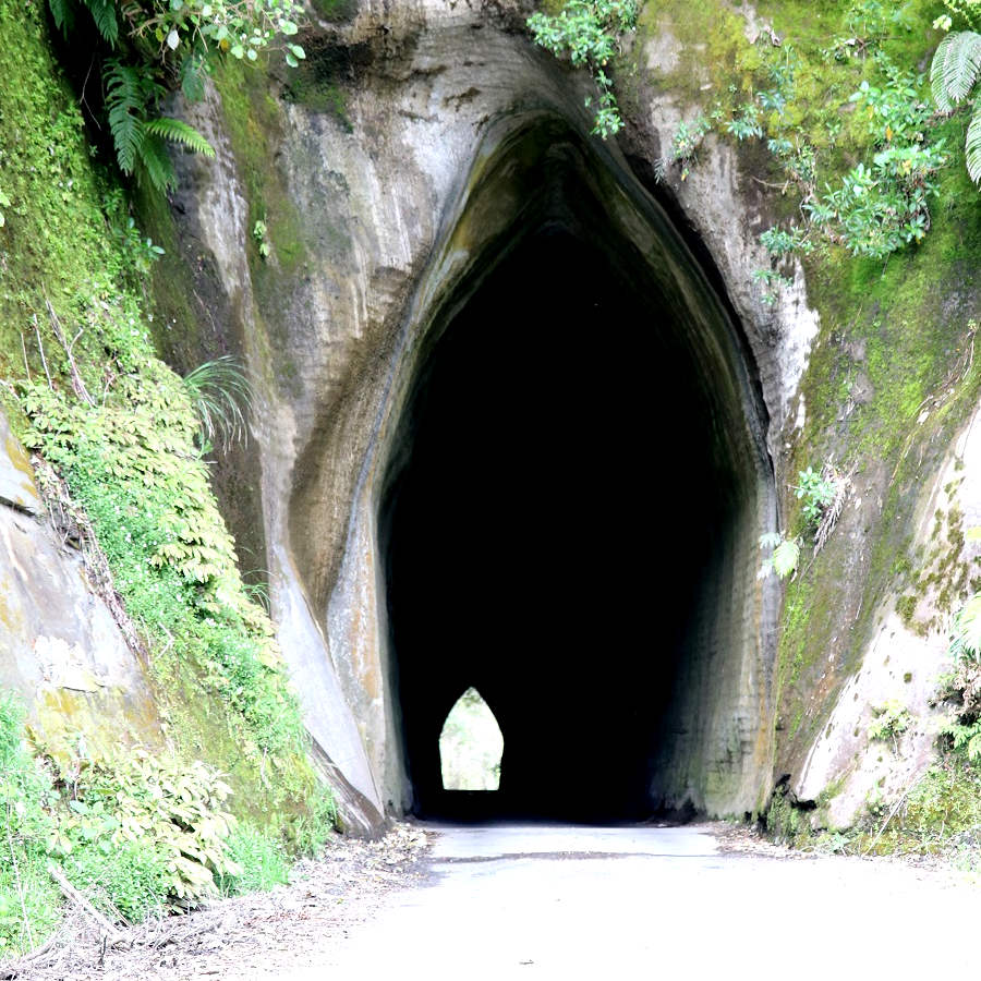 Kiore Tunnel only 3 metres wide, breathe in while driving