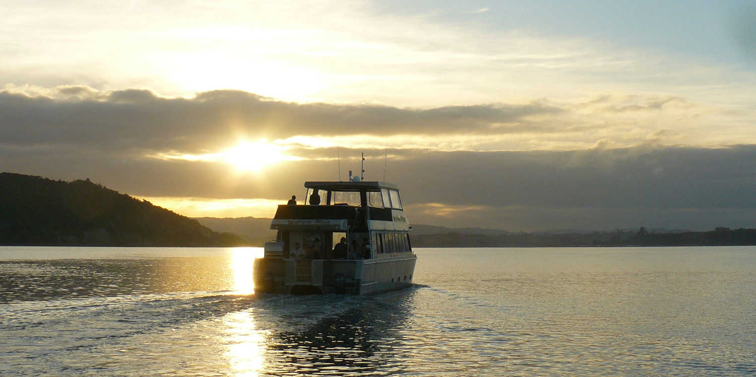 Wahinemoe Sunset Cruise, New Zealand @Raglan Boat Charter