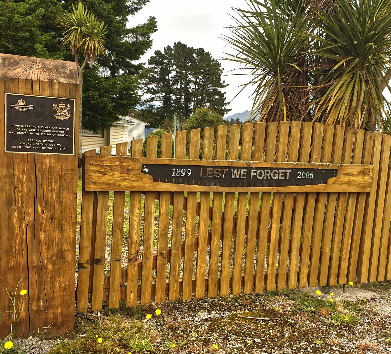 Jacks Mills School entrance, New Zealand