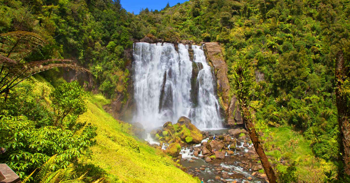 Marokopa falls, New Zealand @Hamilton&WaikatoTourism
