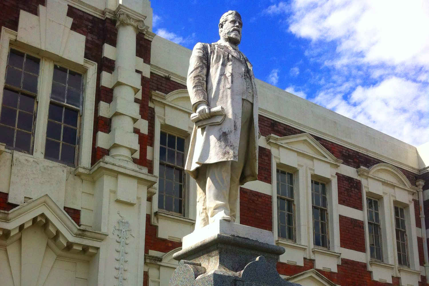 Seddon Statue, New Zealand @Vaughan Bradley