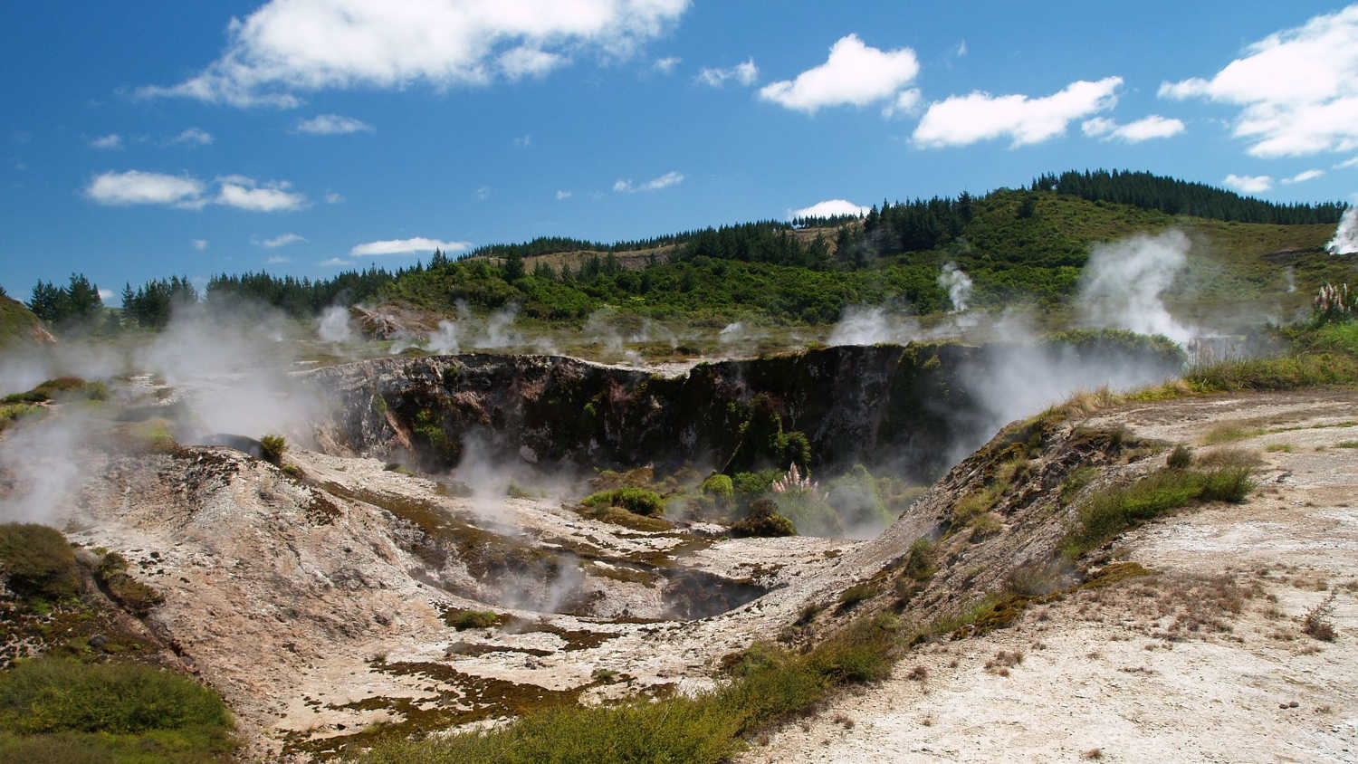 Craters of the Moon, New Zealand @TripBucket