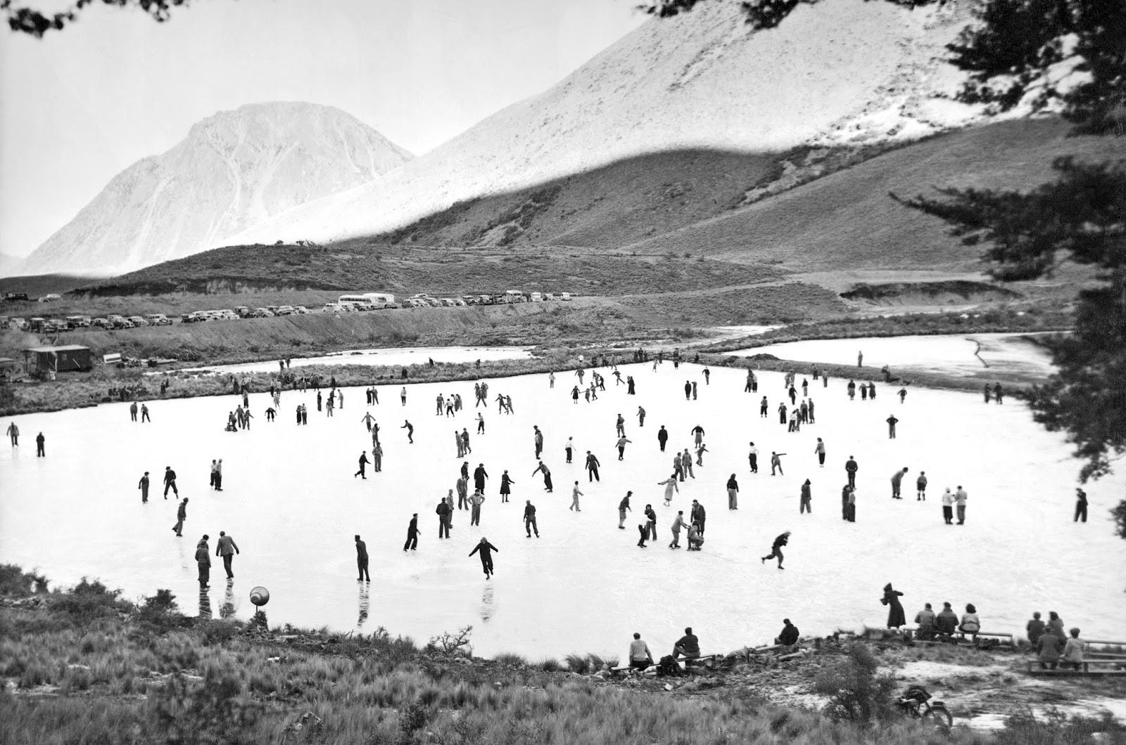 Lake Ida ice skating, 1949 @Reddit