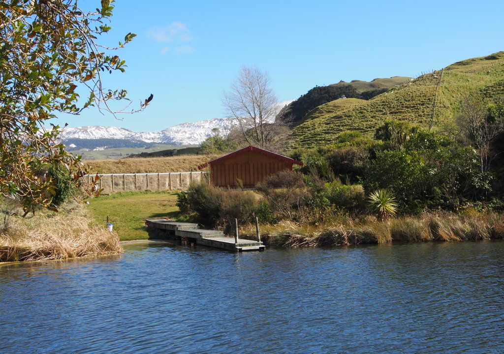 Lake Opouahi, New Zealand @tangoio.maori