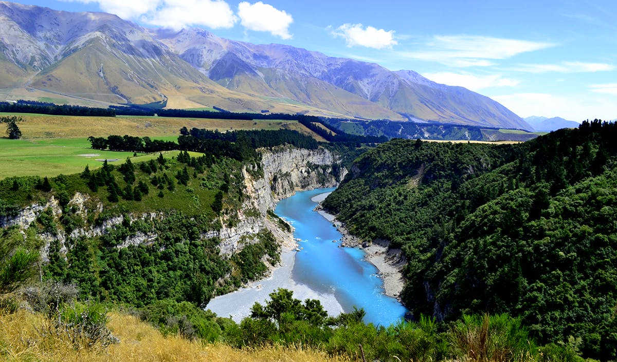 Rakaia Gorge, New Zealand @Andrew Lowton
