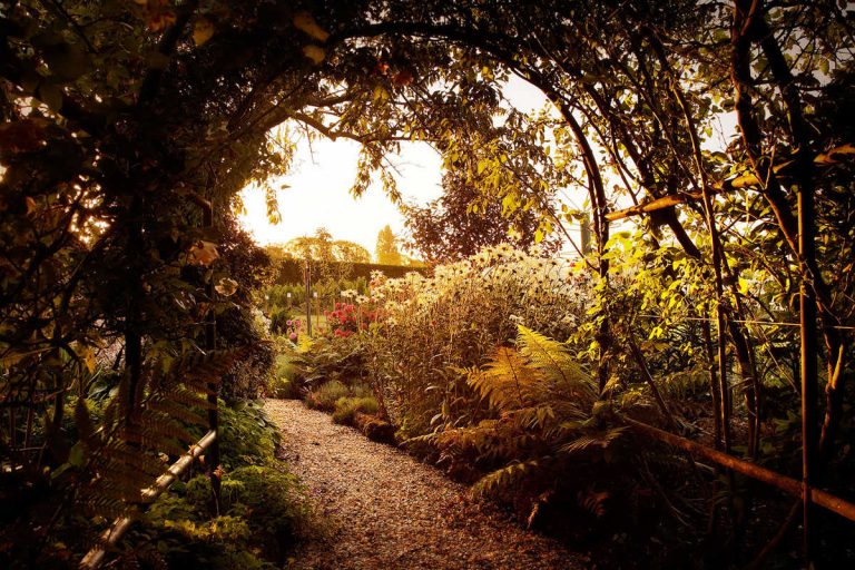 Woodend Gardens in Marlborough New Zealand @woodendgardensgrovetown