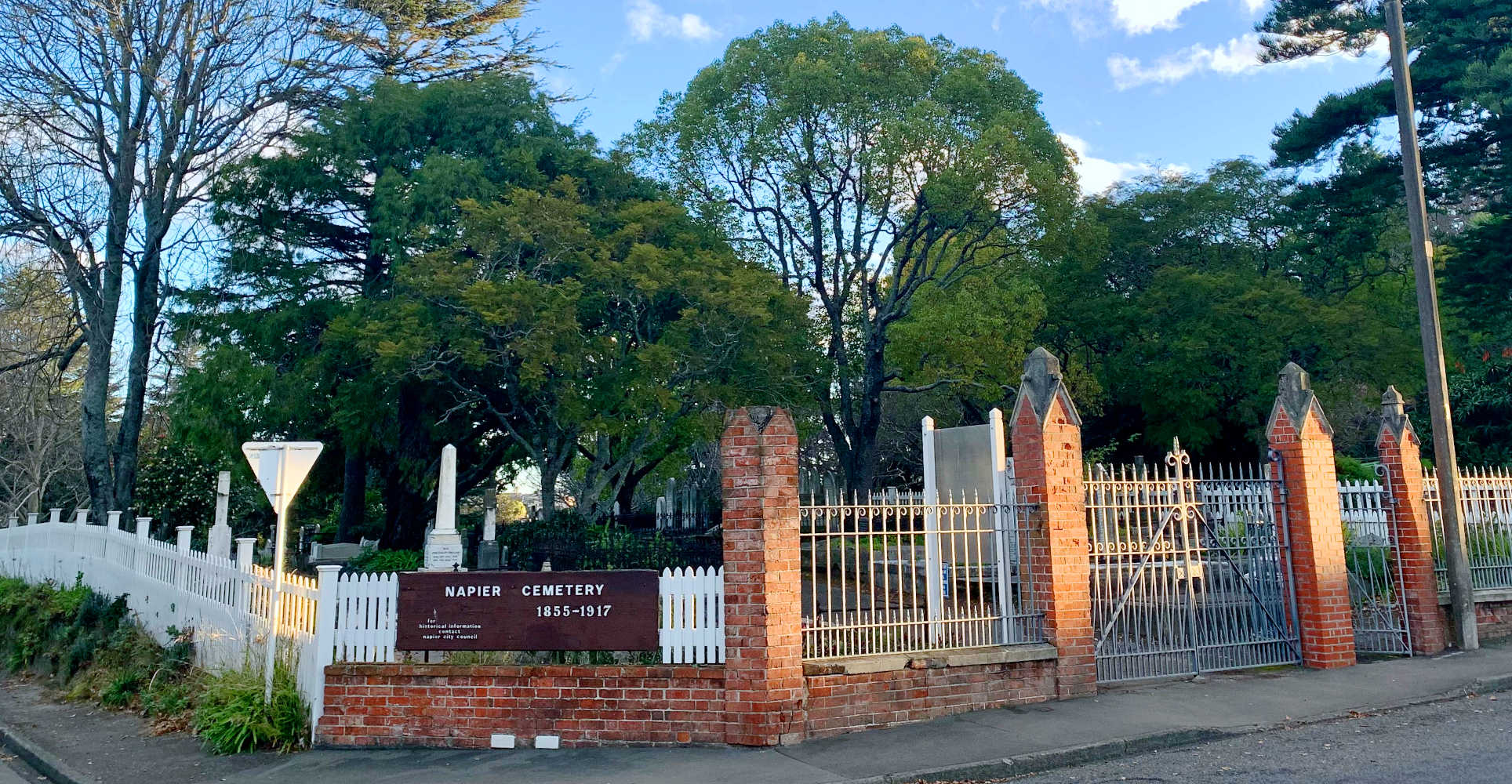 Old Napier Cemetery, Hawke's Bay, New Zealand @Mapcarta