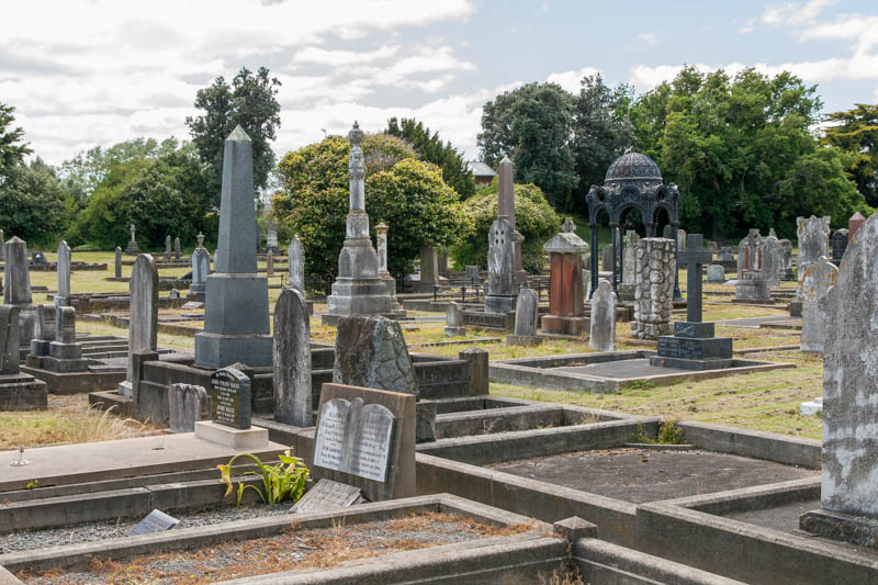 The Heads Road Cemetery, Whanganui, Wellington, New Zealand @Do Won Park