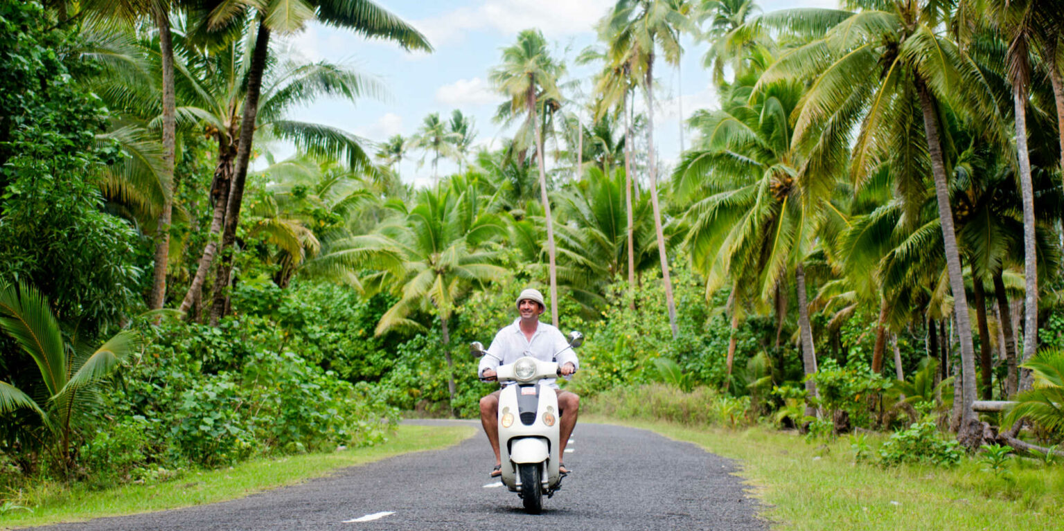 Cook Islands, hire scooter and get around like the locals