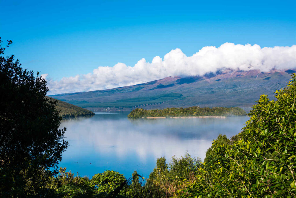 Lake Rotopounamu Tongariro National Park, New Zealand