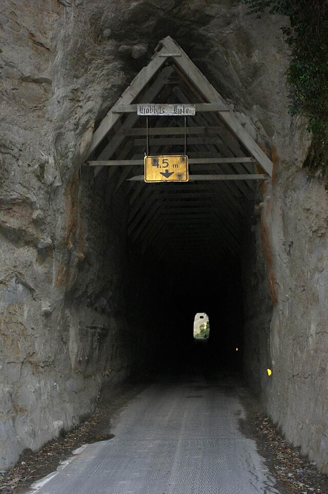 Hobbits Hole, Moki Tunnel