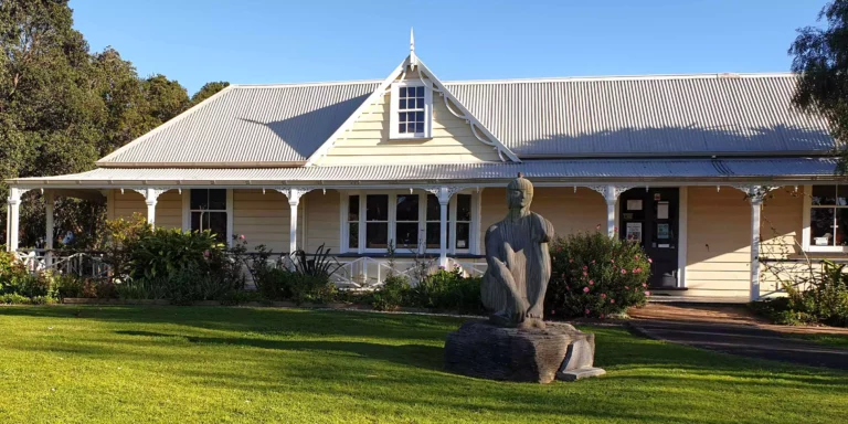 Whangarei Reyburn House & Art Gallery front view, Northland NZ