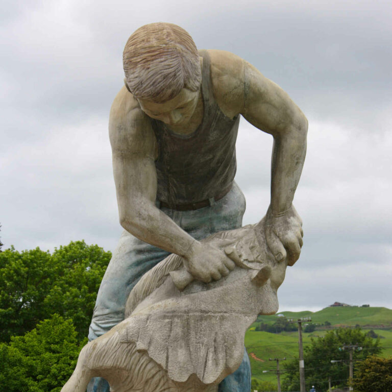 Statue of Sheepshearer, Te Kuiti, North Island, New Zealand